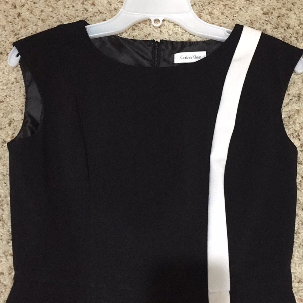 Dress - Picture 2 of 6